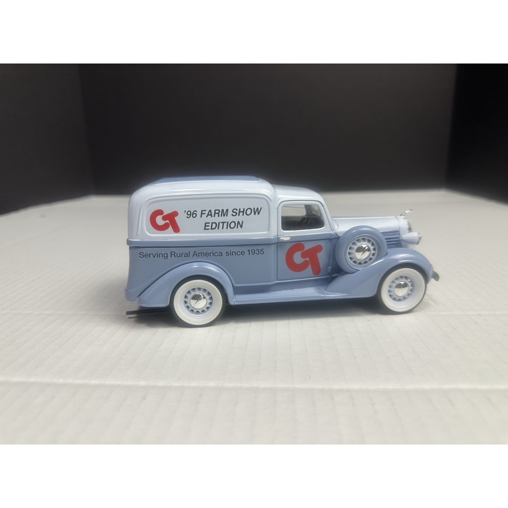 CT Farm Show Spec Cast/ Liberty Classic 1936 Dodge Panel TRUCK 1/28 DIECAST BANK